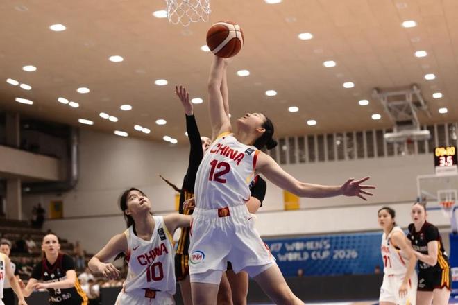 资格赛黑马杀入女单决赛!曾“零封”郑钦文,创法网新历史