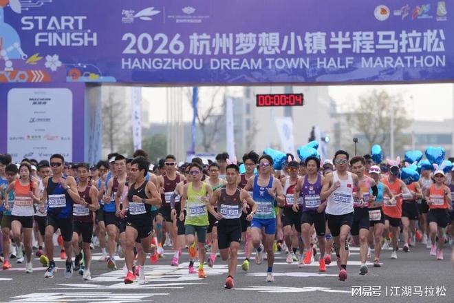 CBA休赛季速递!山西男篮敲定主教练,胡明轩退出夏训,徐杰高强度特训,辽篮张陈治锋进步明显,莫兰德恢复训练盼重返