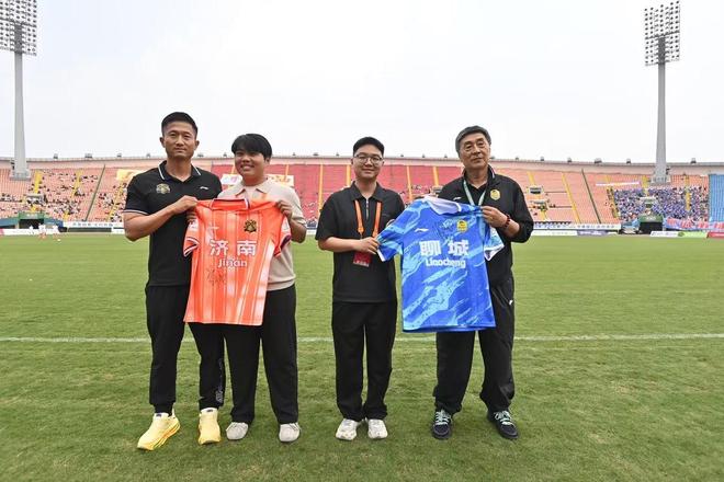 哈珀崛起逼宫,马刺面临福克斯难题