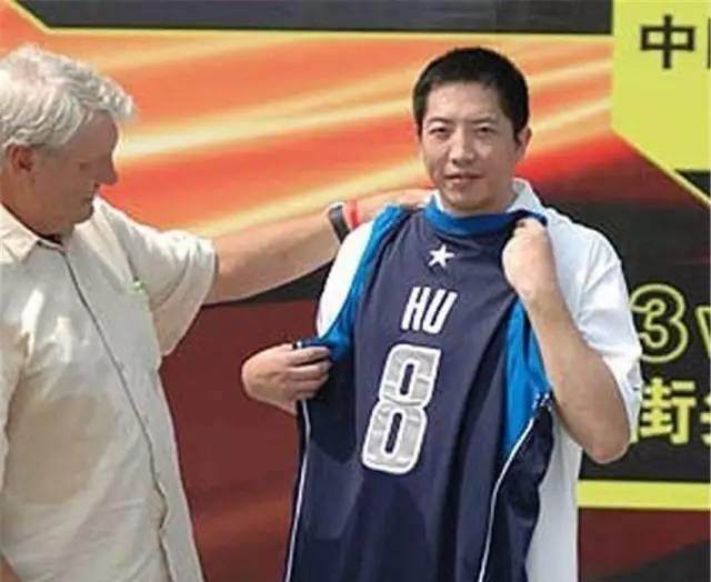 勇士一年合同签回巴锡！常规阵容已达11人 计划为詹姆斯留出名额