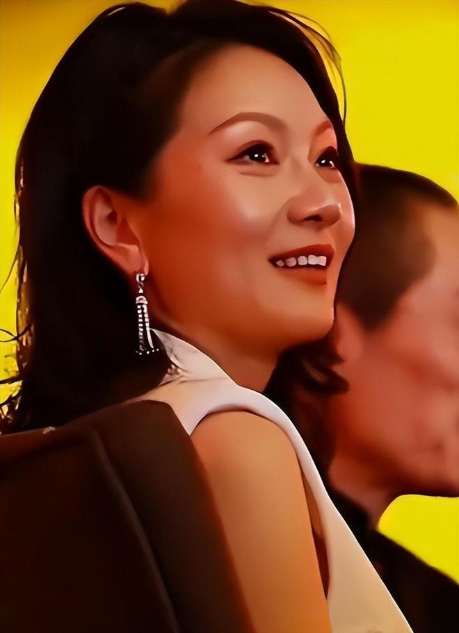 身高2米01！能持球能突破！能打NBA夏季联赛却进不了男篮国家队