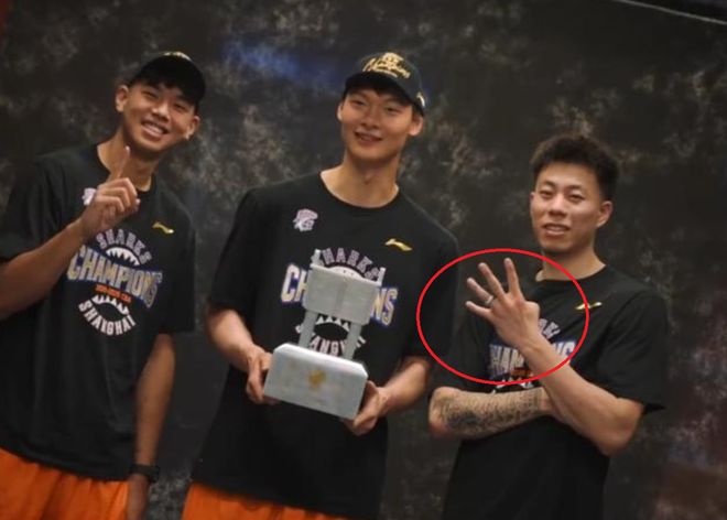 看了6遍《平凡的世界》才醒悟:穷人翻身最忌讳的,就是拼命努力,真正走出去的人,都狠心在这两件事上做“反人性”的投资