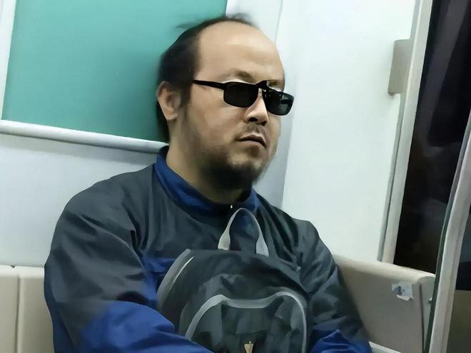 斯普利特离任！都什么时候了，中国球迷怎么还在怪杨瀚森教练？