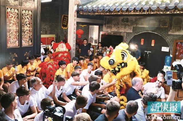 詹姆斯仇人加盟紫金军?队记曝光最新谈判:湖人一直询价斯图尔特