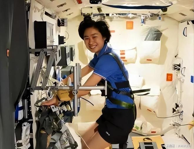 温网首轮冷风劲吹，男单十位种子落马！