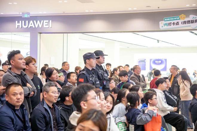 开国上将家中逝世, 死后无人吊唁,老战友:我们没有收到任何消息
